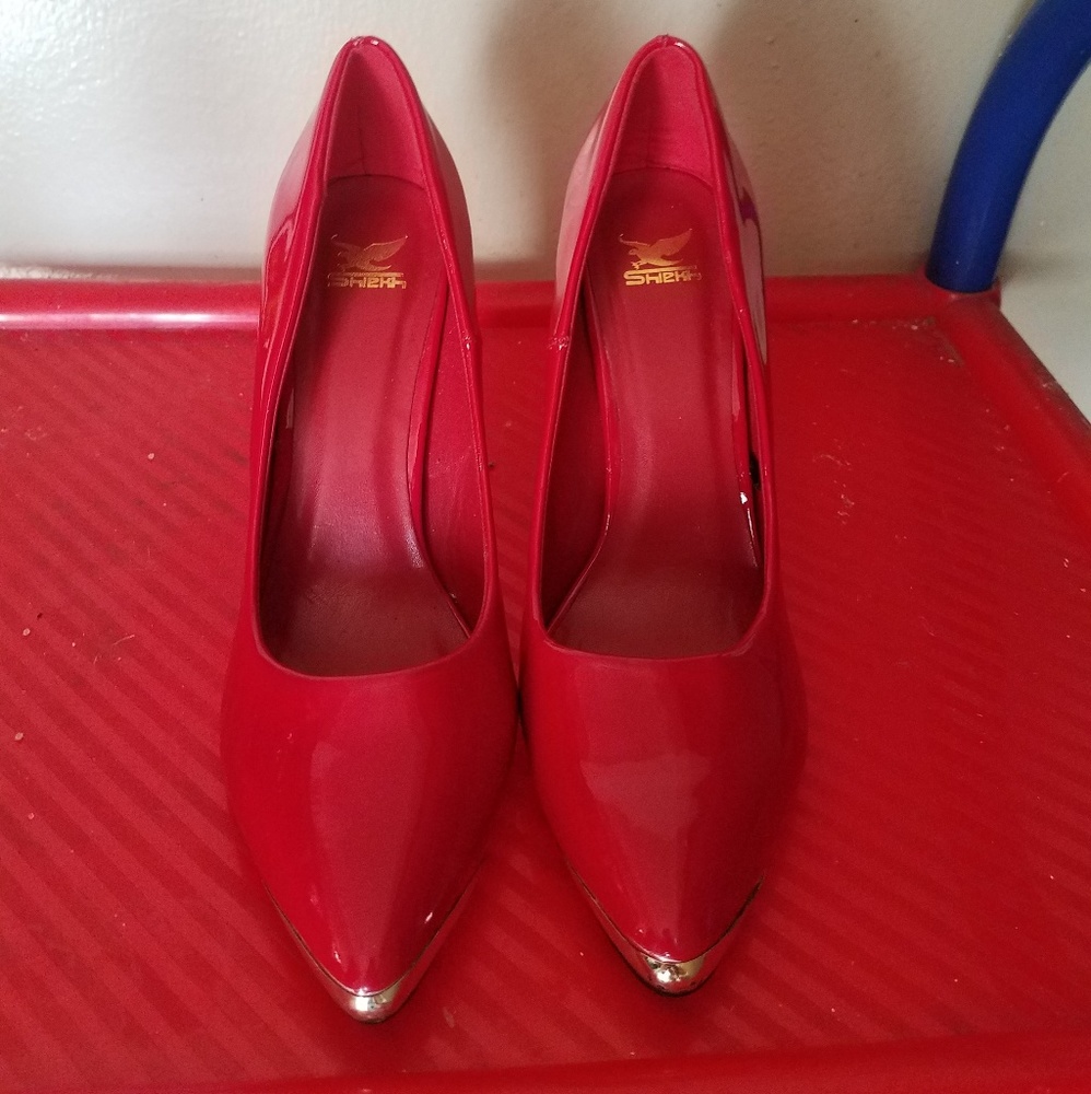 Shoe
